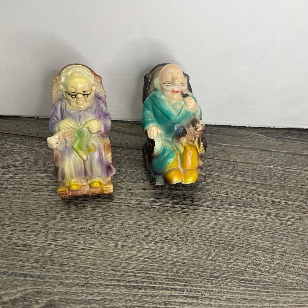 Vintage Retirement Fund blow mold piggy banks.Hong Kong. Used. - Picture 2 of 14